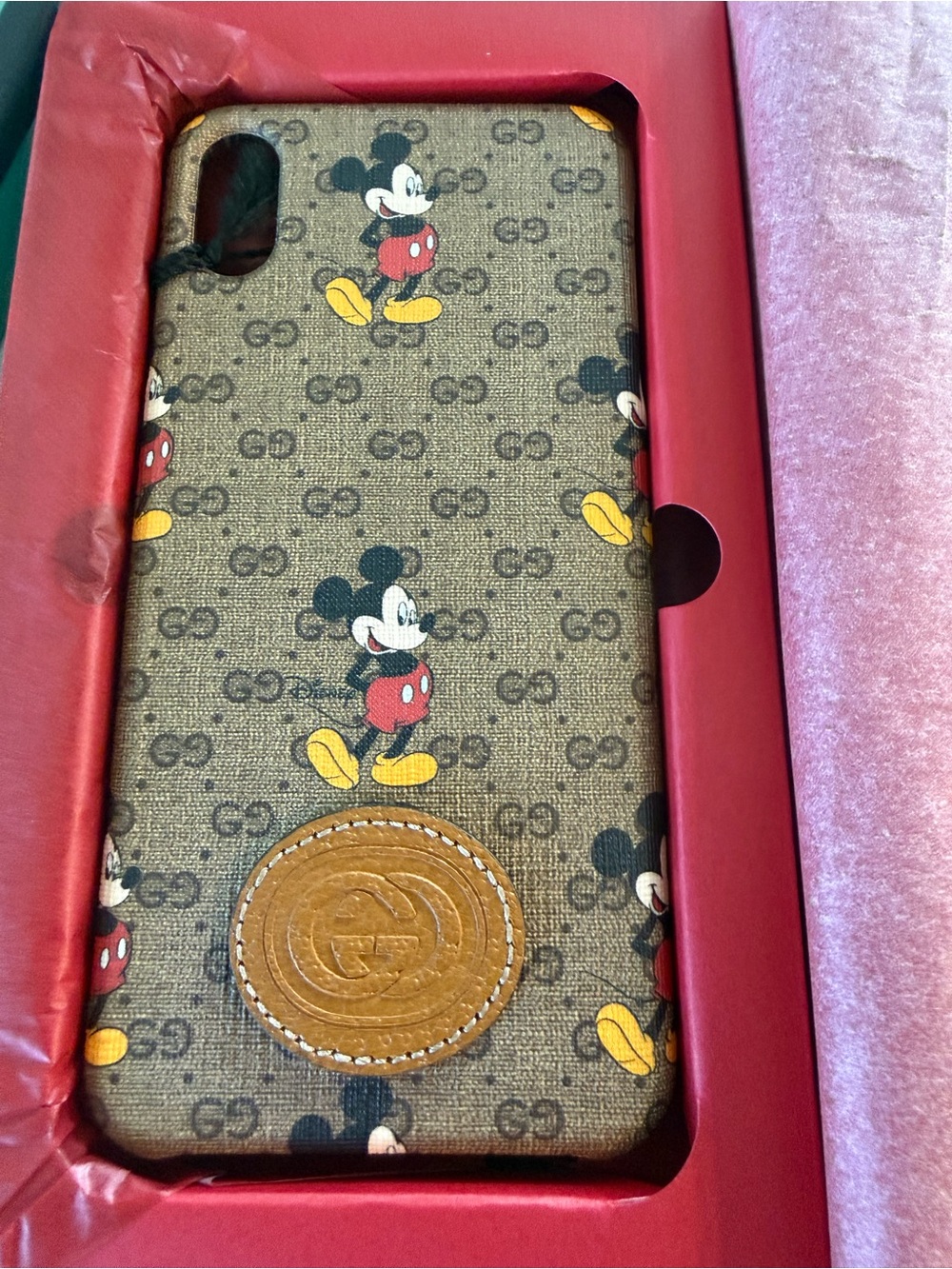 Gucci, NwTs Brown Leather Disney iPhone max Case, includes gift box - Picture 4 of 7